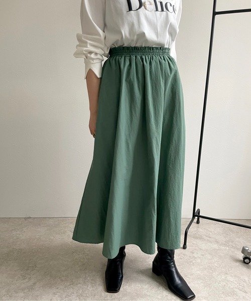 LHELBIE(レルビエ)の「マルチウェイキルトジャガード×ナイロンスカート(スカート・レディース・アイボリー/ブラック/グリーン・M)」の11枚目の写真