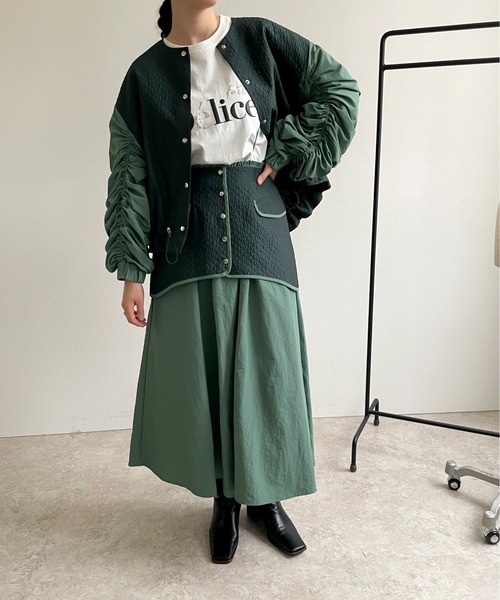 LHELBIE(レルビエ)の「マルチウェイキルトジャガード×ナイロンスカート(スカート・レディース・アイボリー/ブラック/グリーン・M)」の18枚目の写真