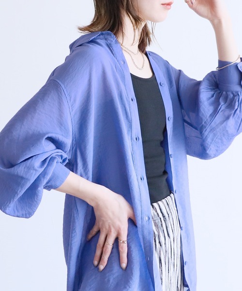 reca（レカ）の「ボリュームスリーブシアーシャツ（シャツ/ブラウス・レディース・グリーン/オフホワイト/ブラック/ブルー・FREE）」の2枚目の写真