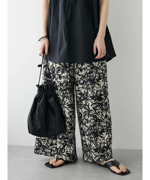 CRAFT STANDARD BOUTIQUE（クラフトスタンダードブティック）の「アートフラワーイージーパンツ（その他パンツ・レディース・アイボリー/グリーン・FREE）」の4枚目の写真