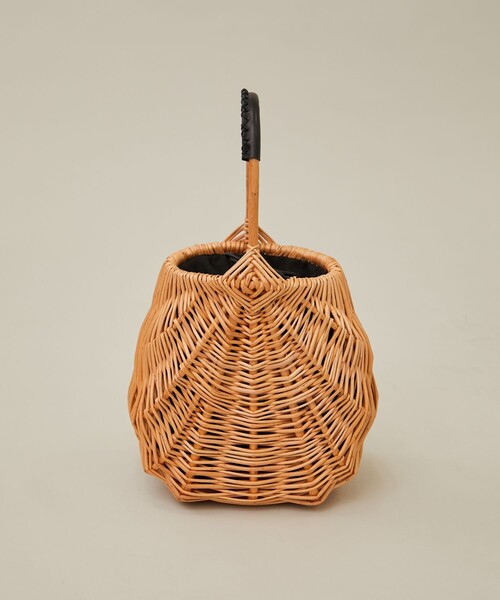 TSURU by Mariko Oikawa（ツルバイマリコオイカワ）の「【TSURU by MARIKO OIKAWA(ツルバイマリコオイカワ)】Mickleton/レザーハンドル巾着付きかごバッグ（かごバッグ・レディース・ブラック・FREE）」の7枚目の写真