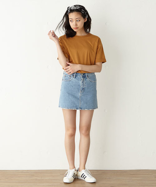 MOUSSY（マウジー）の「Simple Big TOPS（Tシャツ/カットソー・レディース・ホワイト/ライトブルー/ブラック/キャメル/カーキ系・FREE）」の20枚目の写真