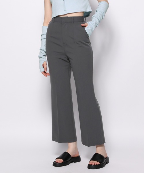 FOREVER 21(フォーエバー トゥエンティーワン)の「【BASIC】カラーストレートパンツ(スラックス・レディース・ブラック/チャコールグレー/グリーン/ベージュ・MEDIUM/SMALL)」の3枚目の写真