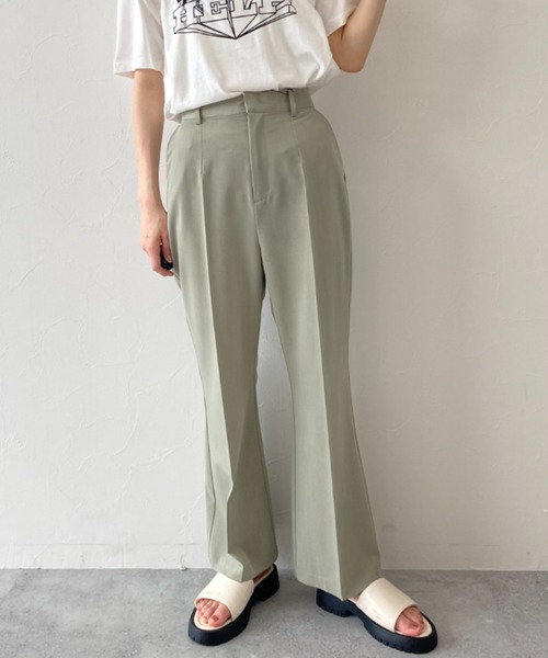 FOREVER 21(フォーエバー トゥエンティーワン)の「【BASIC】カラーストレートパンツ(スラックス・レディース・ブラック/チャコールグレー/グリーン/ベージュ・MEDIUM/SMALL)」の4枚目の写真