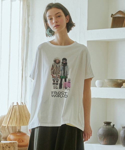 bedsidedrama（ベットサイドドラマ）の「Winter Chillout Tee（Tシャツ/カットソー・レディース・ホワイト系1/ホワイト系3/ブラック系3/ブラック系2/ホワイト系2/ブラック系4/ホワイト系4/ブラック系1・1）」の2枚目の写真