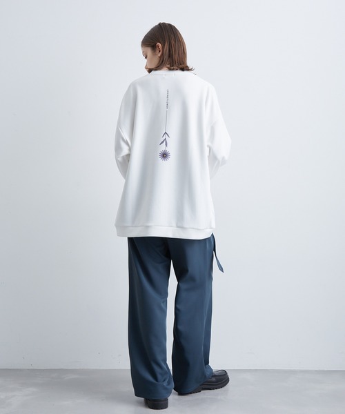 JUNRED（ジュンレッド）の「フラワープリントロングTシャツ（Tシャツ/カットソー・メンズ・グリーン/ブラック/ホワイト・S/L/M）」の11枚目の写真
