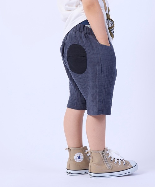 DILASH(ディラッシュ)の「Wガーゼパンツ(4.5分丈)(その他パンツ・キッズ・チャコール/ベージュ/ブルー・100/130/120/110/140/80/90)」の4枚目の写真