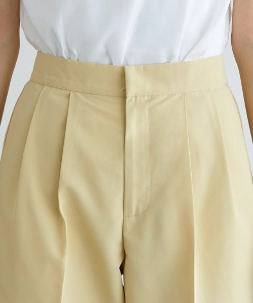 撥水タックパンツ