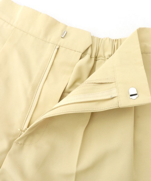 撥水タックパンツ
