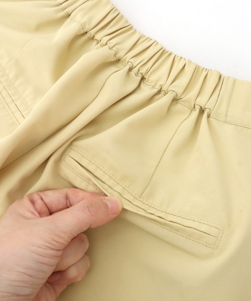 撥水タックパンツ