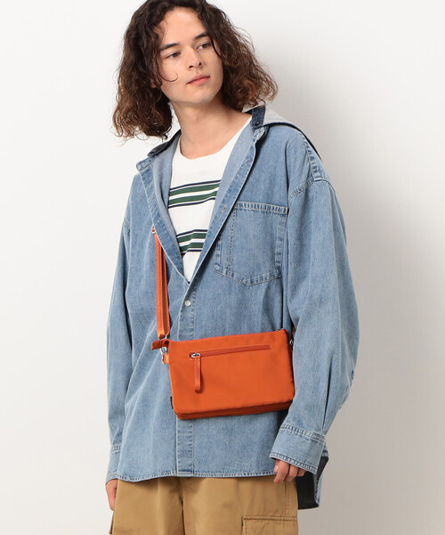 MONO COMME CA(モノコムサ)の「ミニショルダー サコッシュ(ショルダーバッグ・レディース・オレンジ/カーキ/ブラック/グレー・FREE)」の4枚目の写真