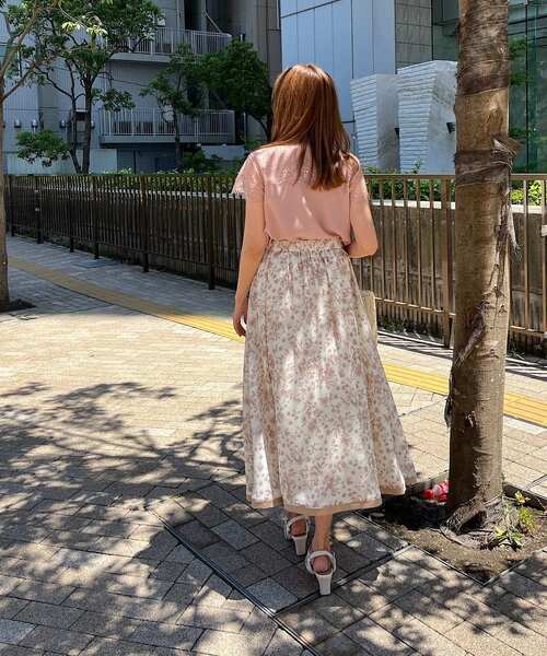 couture brooch（クチュールブローチ）の「◆【甘くなりすぎない、上品華やかプリント】トワルドジュイライク　配色ラインスカート（スカート・レディース・ベージュ系/ブルー系・38/40/42）」の10枚目の写真