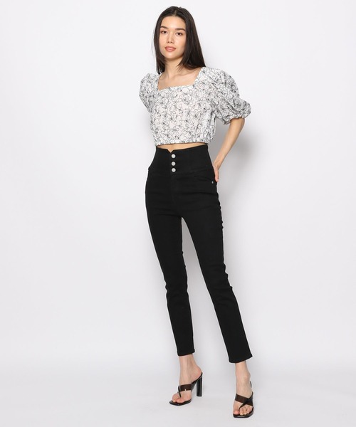 FOREVER 21（フォーエバー トゥエンティーワン）の「ライン刺繍パフブラウス（シャツ/ブラウス・レディース・ブラック/オフホワイト・SMALL/MEDIUM）」の12枚目の写真