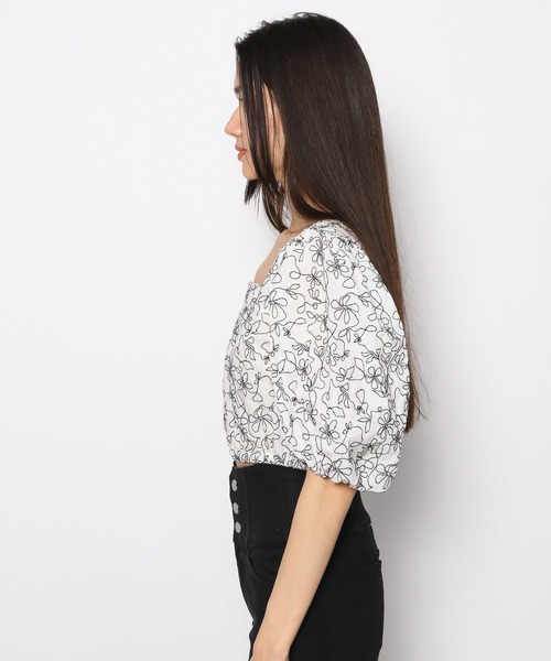 FOREVER 21（フォーエバー トゥエンティーワン）の「ライン刺繍パフブラウス（シャツ/ブラウス・レディース・ブラック/オフホワイト・SMALL/MEDIUM）」の10枚目の写真