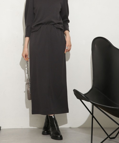 NANO universe（ナノユニバース）の「ミニブークレIラインスカート(セットアップ可)（スカート・レディース・アイボリー/チャコール・S/M）」の2枚目の写真