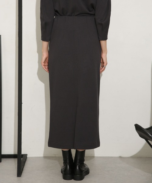 NANO universe（ナノユニバース）の「ミニブークレIラインスカート(セットアップ可)（スカート・レディース・アイボリー/チャコール・S/M）」の17枚目の写真