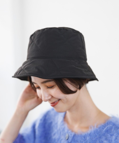 LEPSIM（レプシィム）の「キルティングリバーシブルバケハ　970221（ハット・レディース・ブラック/アイボリー・ONE SIZE）」の4枚目の写真