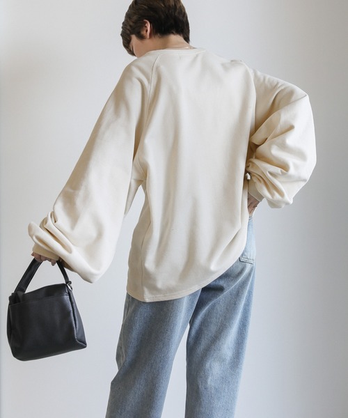 select MOCA（セレクトモカ）の「ボリュームスリーブスウェット（スウェット・レディース・オフホワイト/チャコールグレー・FREE）」の11枚目の写真