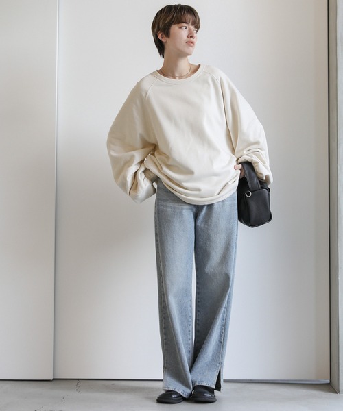 select MOCA（セレクトモカ）の「ボリュームスリーブスウェット（スウェット・レディース・オフホワイト/チャコールグレー・FREE）」の3枚目の写真