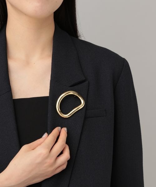 A part by(アパートバイ)の「ニュアンスブローチ(ブローチ/コサージュ・レディース・シルバー/ゴールド・FREE)」の1枚目の写真