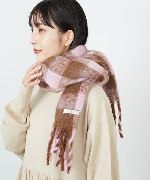 FREAK'S STORE(フリークスストア)の「限定展開 チェック ボリューム マフラー(マフラー・レディース・ブラック/ピンク/ブルー・ONE SIZE)」の1枚目の写真