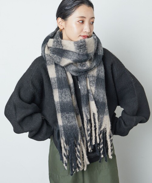 FREAK'S STORE(フリークスストア)の「限定展開 チェック ボリューム マフラー(マフラー・レディース・ブラック/ピンク/ブルー・ONE SIZE)」の5枚目の写真