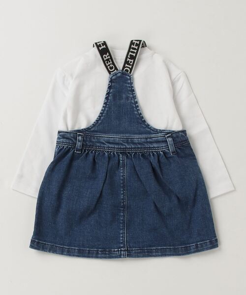 TOMMY HILFIGER(トミーヒルフィガー)の「BABY デニムダンガリーセット(サロペット/オーバーオール・キッズ・インディゴブルー/ブルー系・70cm/80cm/90cm)」の5枚目の写真