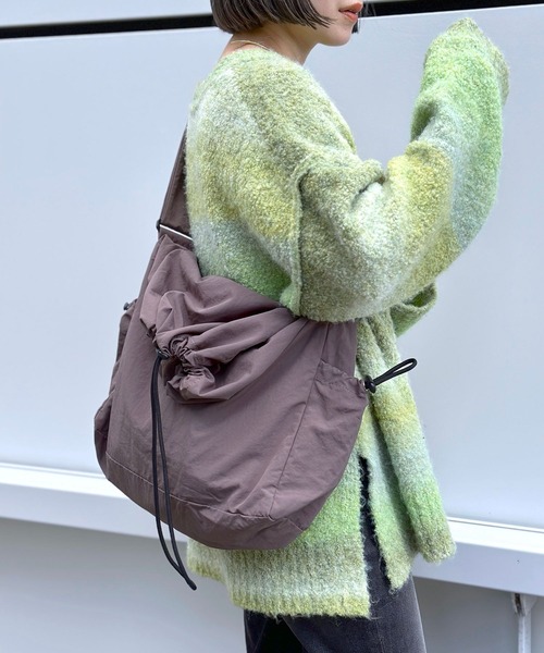 LEPSIM（レプシィム）の「ナイロンドロストショルダー2　987351（ショルダーバッグ・レディース・グレー/ブラック/アイボリー・ONE SIZE）」の8枚目の写真