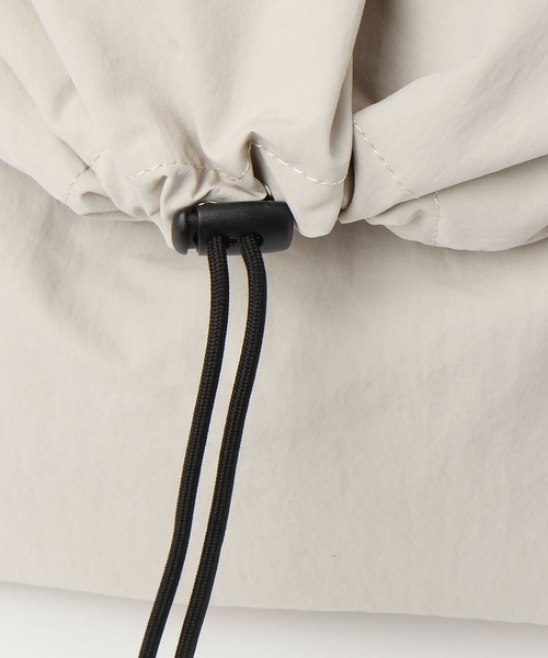 LEPSIM（レプシィム）の「ナイロンドロストショルダー2　987351（ショルダーバッグ・レディース・グレー/ブラック/アイボリー・ONE SIZE）」の22枚目の写真