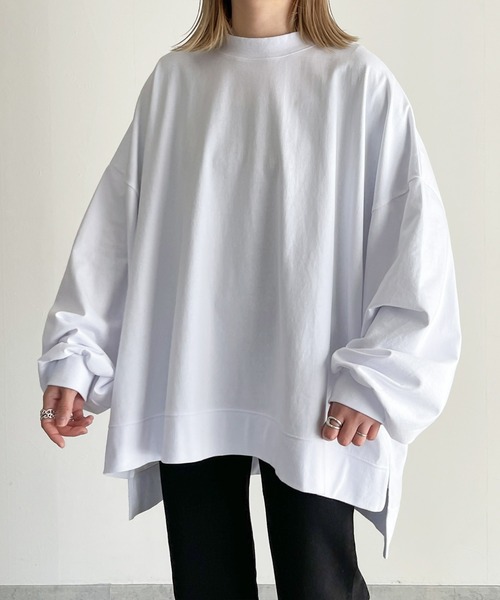 y/m by MIHO（イムバイミホ）の「サイドスリットビッグロンT（Tシャツ/カットソー・レディース・ブラック/ホワイト・FREE）」の9枚目の写真