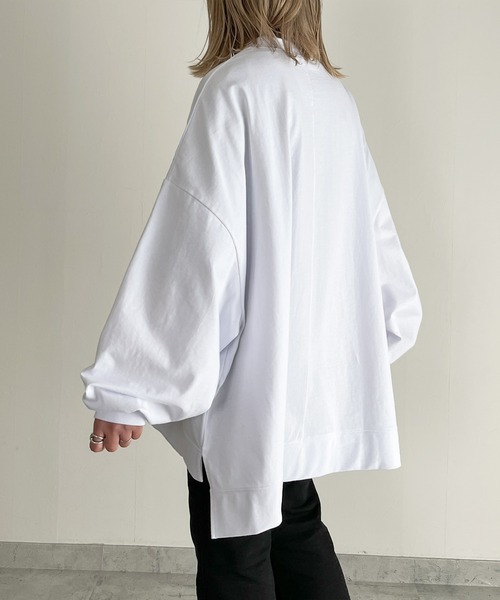 y/m by MIHO（イムバイミホ）の「サイドスリットビッグロンT（Tシャツ/カットソー・レディース・ブラック/ホワイト・FREE）」の18枚目の写真