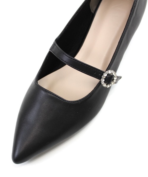 VIVIAN(ヴィヴィアン)の「ポインテッドトゥビジューバックルストラップパンプス(パンプス・レディース・シルバー/ブラック/アイボリー・S/M/L/LL)」の17枚目の写真