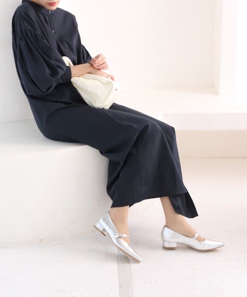 VIVIAN(ヴィヴィアン)の「ポインテッドトゥビジューバックルストラップパンプス(パンプス・レディース・シルバー/ブラック/アイボリー・S/M/L/LL)」の9枚目の写真