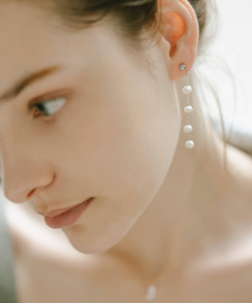 Ops.（オプス）の「パール シルバー925 ピアス ゴールド 金属アレルギー対応【afrizo-tre アフリジオ・トレ】（ピアス（両耳用）・レディース・シルバー/イエローゴールド・ONE SIZE）」の3枚目の写真