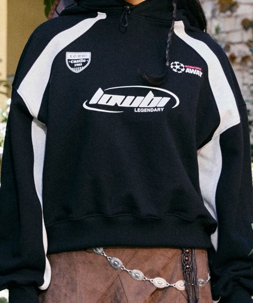 LOWBI（ロウビ）の「LOWBI／シグネチャロゴフーディー（裏起毛）（パーカー・レディース・ブラック/ライトグレー・FREE）」の11枚目の写真