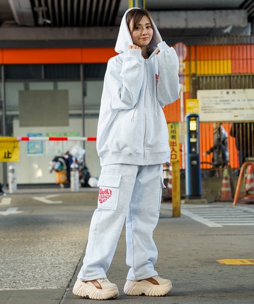 STAY GOLD（ステイゴールド）の「【STAYGOLD】ロゴハート スウェット