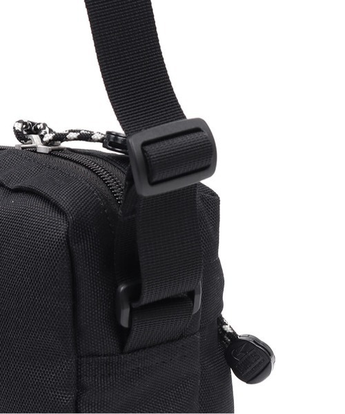 CHUMS(チャムス)の「【CHUMS/チャムス】 Recycle Vertical Mini Shoulder(ショルダーバッグ・メンズ・ブラック/ブラウン/レッド/ネイビー/その他1/その他2/その他3/ブルー/その他4・FREE)」の17枚目の写真