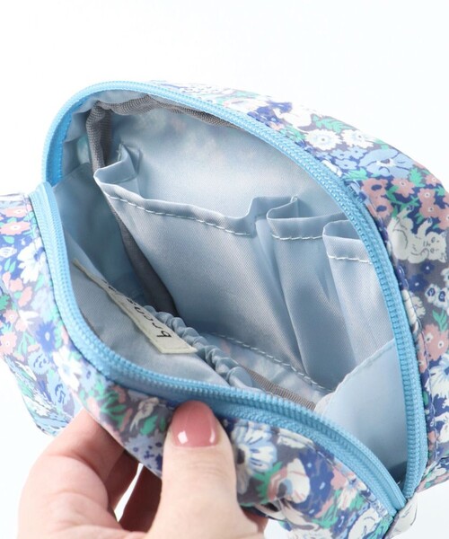 BRANSHES(ブランシェス)の「【Cat’s ISSUE】ネコ総柄プリントポーチ(バックパック/リュック・キッズ・ブルー/ピンク・FREE)」の6枚目の写真