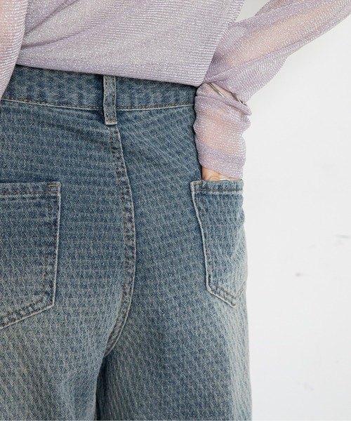 VACANCY（ヴァカンシー）の「モノグラム織柄ストレートデニム（デニムパンツ・レディース・ブルー・SMALL/MEDIUM/LARGE/X-SMALL）」の6枚目の写真