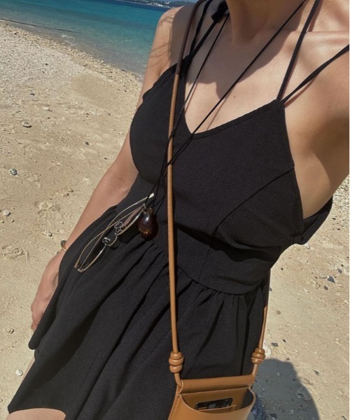 Ameri（アメリ）の「WAVE PEPLUM SWIMWEAR（水着・レディース・ブラック/カーキ/アイボリー・SMALL/MEDIUM）」の7枚目の写真