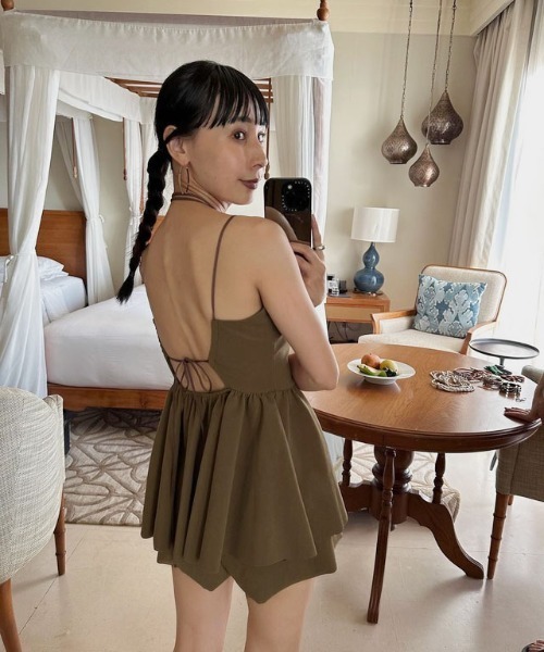 Ameri（アメリ）の「WAVE PEPLUM SWIMWEAR（水着・レディース・ブラック/カーキ/アイボリー・SMALL/MEDIUM）」の10枚目の写真