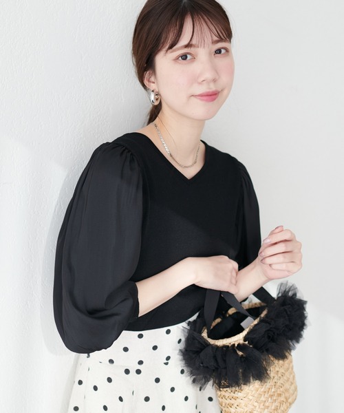 natural couture(ナチュラルクチュール)の「異素材ボリューム袖2WAYニット(ニット/セーター・レディース・ラベンダー/アイボリー/サックスブルー/ブラック・FREE)」の1枚目の写真