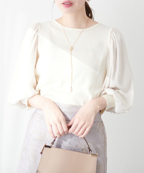 natural couture(ナチュラルクチュール)の「異素材ボリューム袖2WAYニット(ニット/セーター・レディース・ラベンダー/アイボリー/サックスブルー/ブラック・FREE)」の5枚目の写真