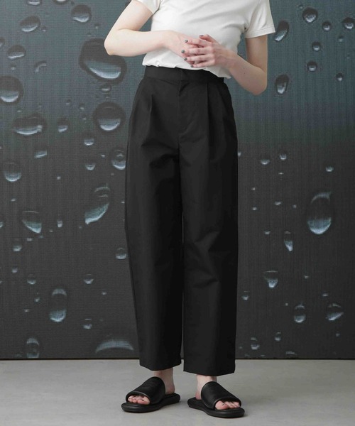 Apo(s)ture(アポスチャー)の「ARIA-005/撥水ナイロンハイウエストワイドパンツ(その他パンツ・レディース・グレー/ブラック/アイボリー/ベージュ・XS/S/M/L/XL)」の7枚目の写真