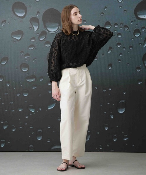 Apo(s)ture(アポスチャー)の「ARIA-005/撥水ナイロンハイウエストワイドパンツ(その他パンツ・レディース・グレー/ブラック/アイボリー/ベージュ・XS/S/M/L/XL)」の22枚目の写真
