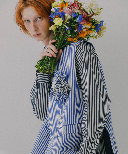 SENSE OF PLACE by URBAN RESEARCH(センスオブプレイスバイアーバンリサーチ)の「hxcyyd × SOP ストライプフラワーコサージュシャツベスト(UNISEX)(ベスト・メンズ・その他1/その他2・MEDIUM/LARGE)」の10枚目の写真