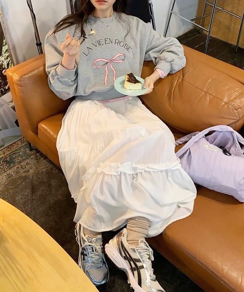 LAFFMO（ラフモ）の「リボンプリントスウェット（スウェット・レディース・ベージュ/グレー/ネイビー・F）」の6枚目の写真