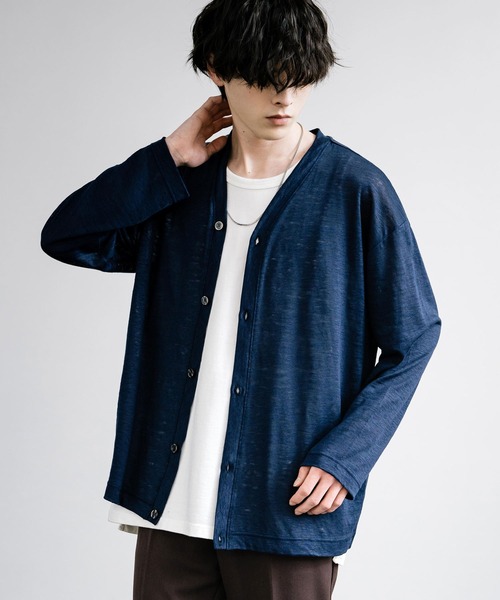 Audience(オーディエンス)の「Upscape Audience アップスケープオーディエンス 日本製 国産PREMIERE LINEN プレミアリネン 天竺 Vネックカーディガン AUD7259(カーディガン/ボレロ・メンズ・ネイビー/オートミール/ブラック/オリーブ・L/M/XL)」の1枚目の写真