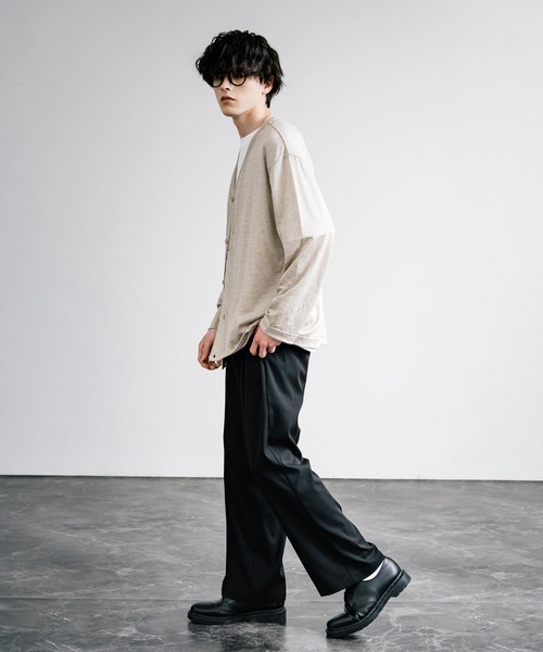 Audience(オーディエンス)の「Upscape Audience アップスケープオーディエンス 日本製 国産PREMIERE LINEN プレミアリネン 天竺 Vネックカーディガン AUD7259(カーディガン/ボレロ・メンズ・ネイビー/オートミール/ブラック/オリーブ・L/M/XL)」の12枚目の写真