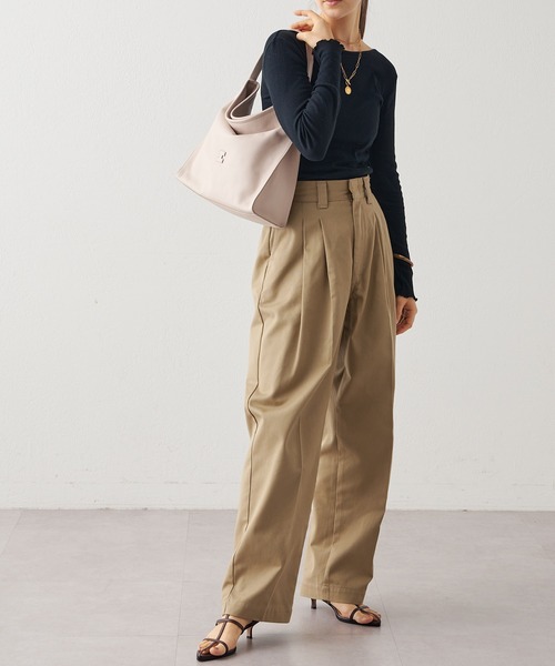 IACUCCI（イアクッチ）の「マンドーラ CERVO（トートバッグ・レディース・ベージュ/ブルー・FREE）」の5枚目の写真